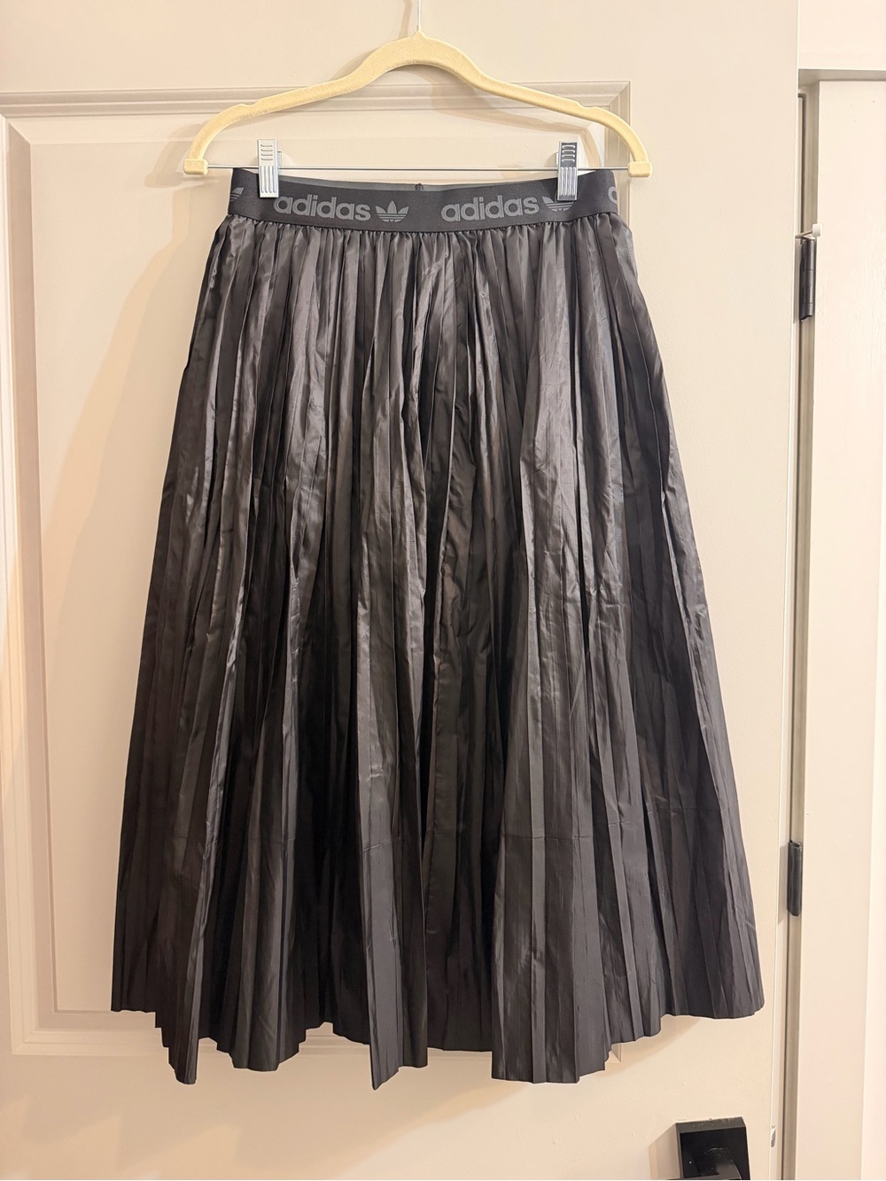 Adidas Black Pleated Midi Skirt - Picture 2 of 6